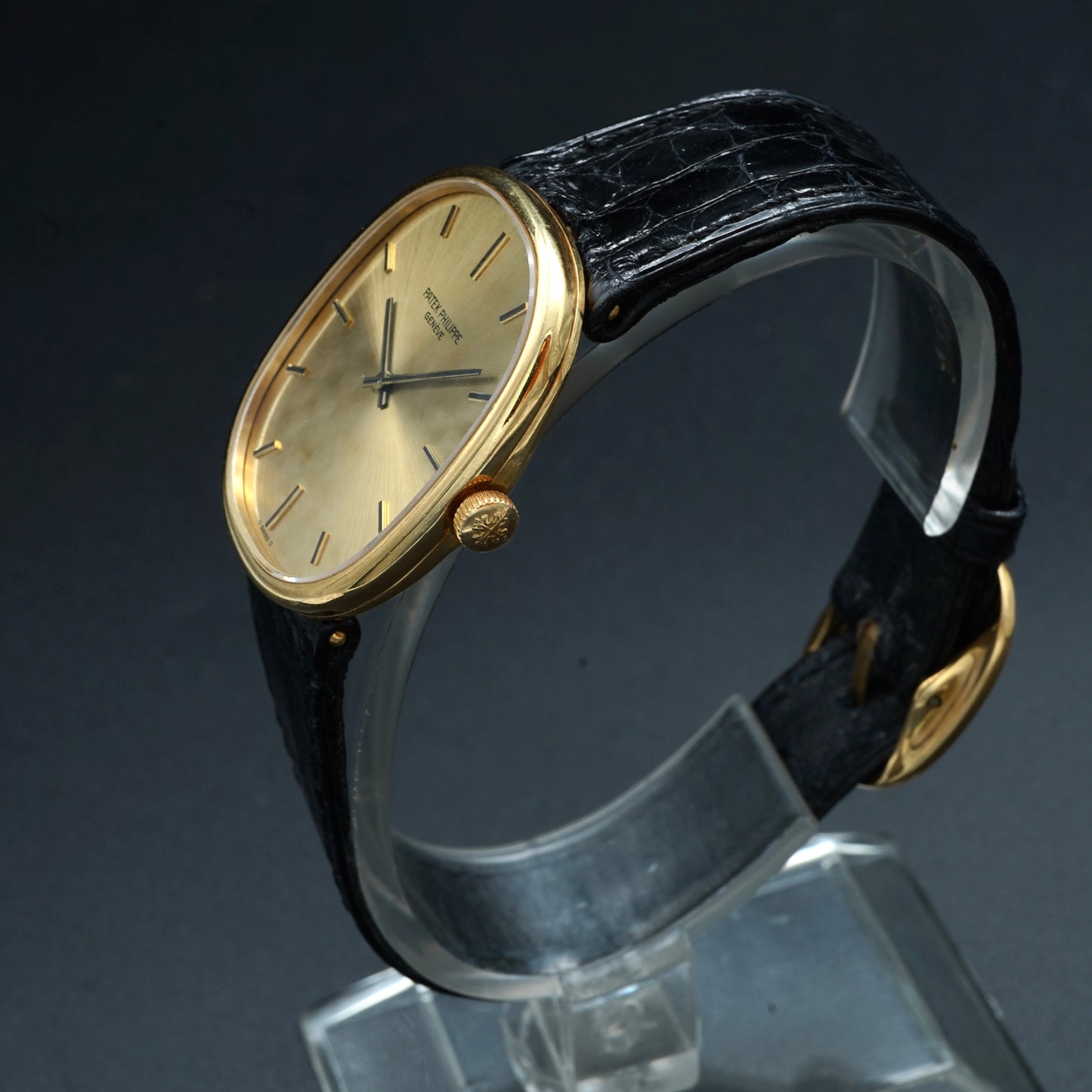 Patek Philippe Ellipse ref. 3848 - Gold dial