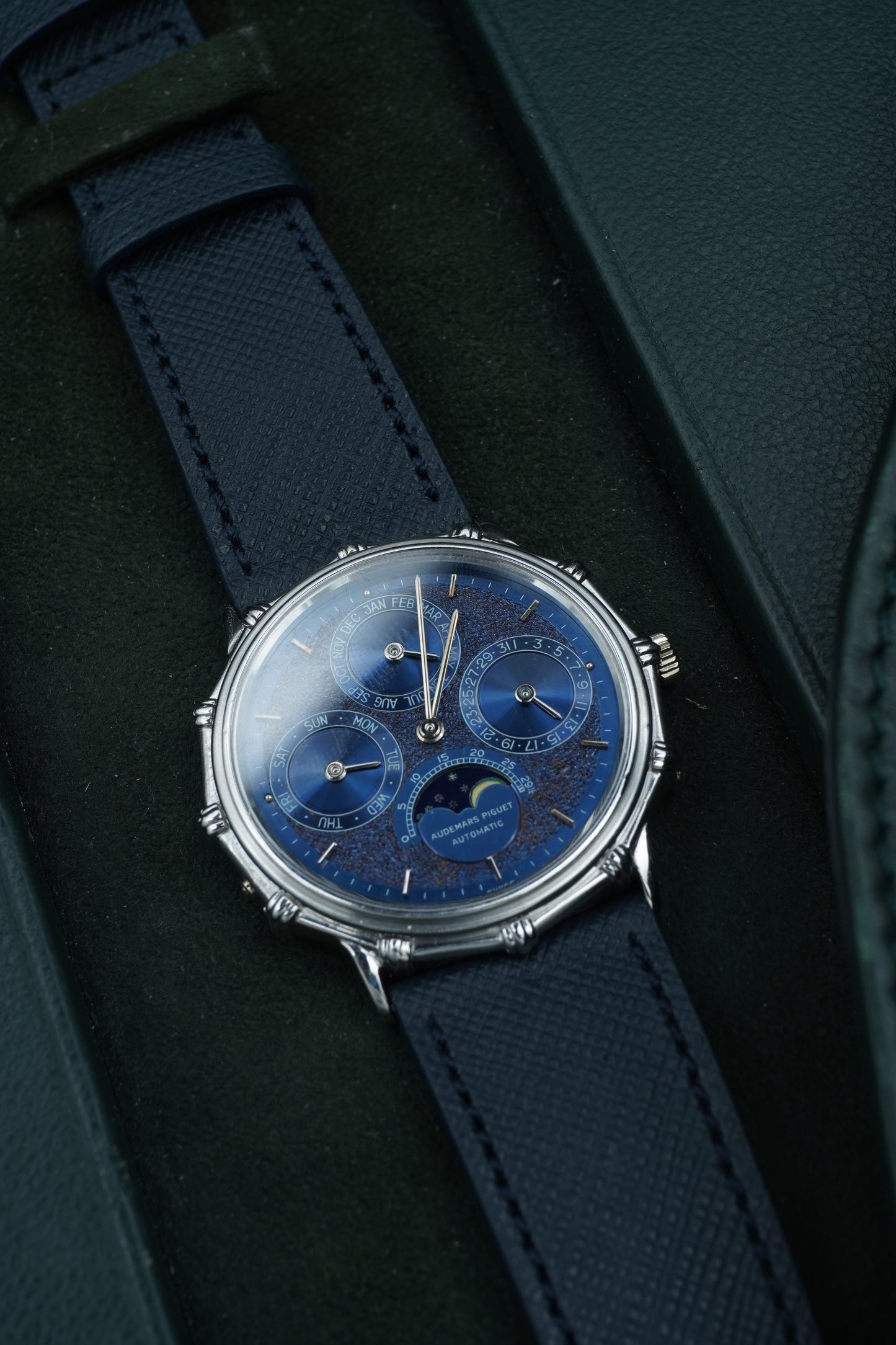 Audemars Piguet Quantième Perpétual 5561PT Extract