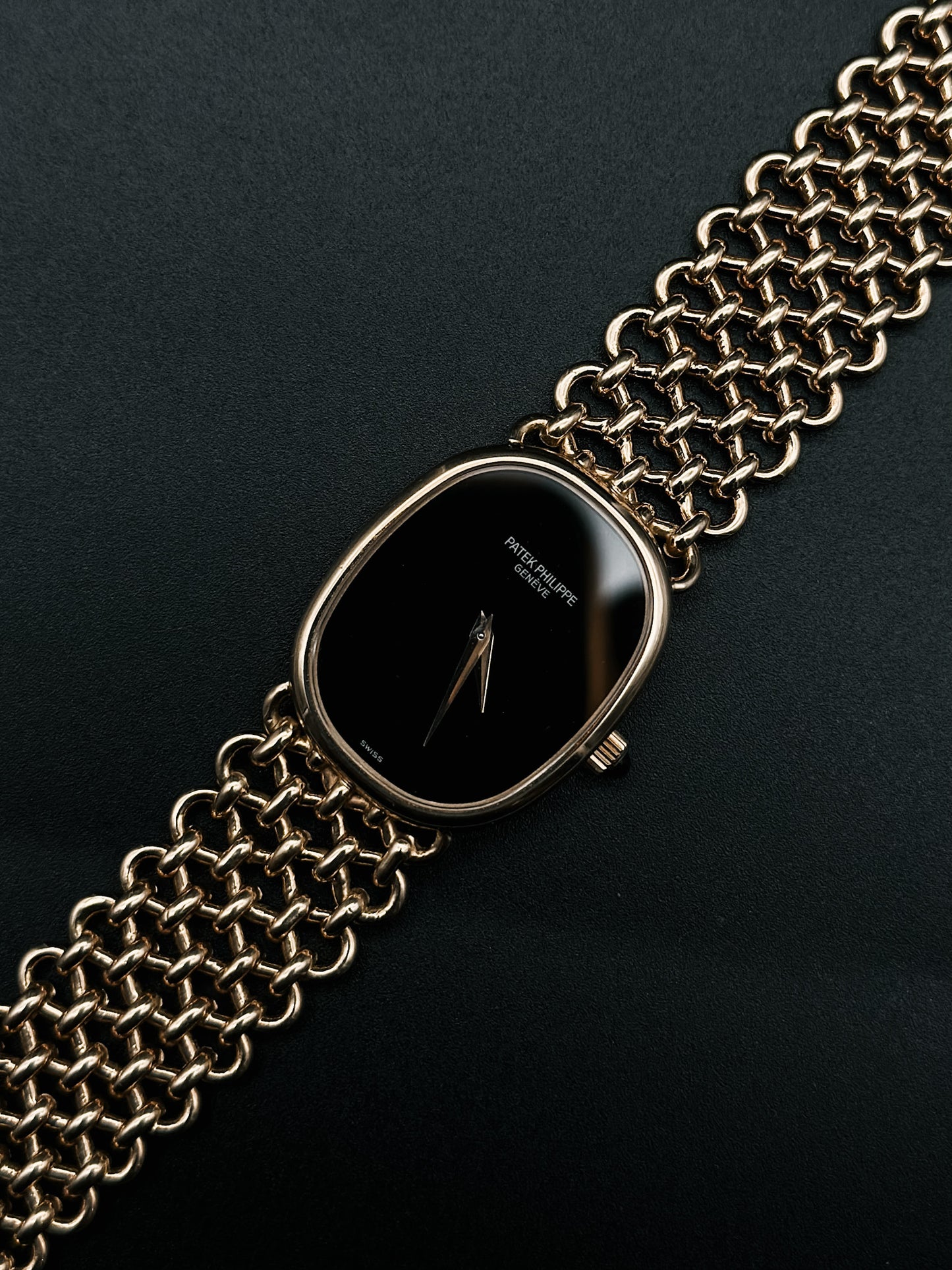 Patek Philippe ref. 4226 - Onyx dial - Gold