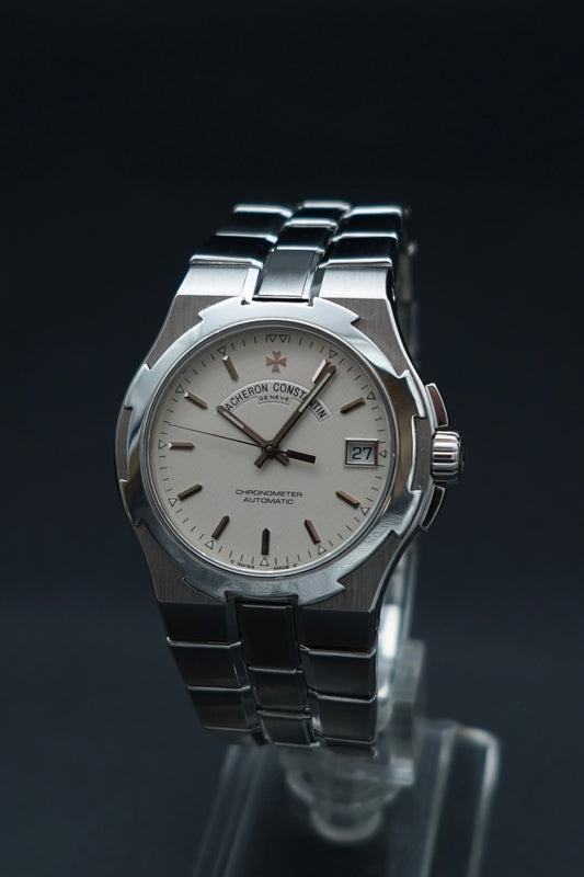 Vacheron Constantin Overseas 42040 - White dial