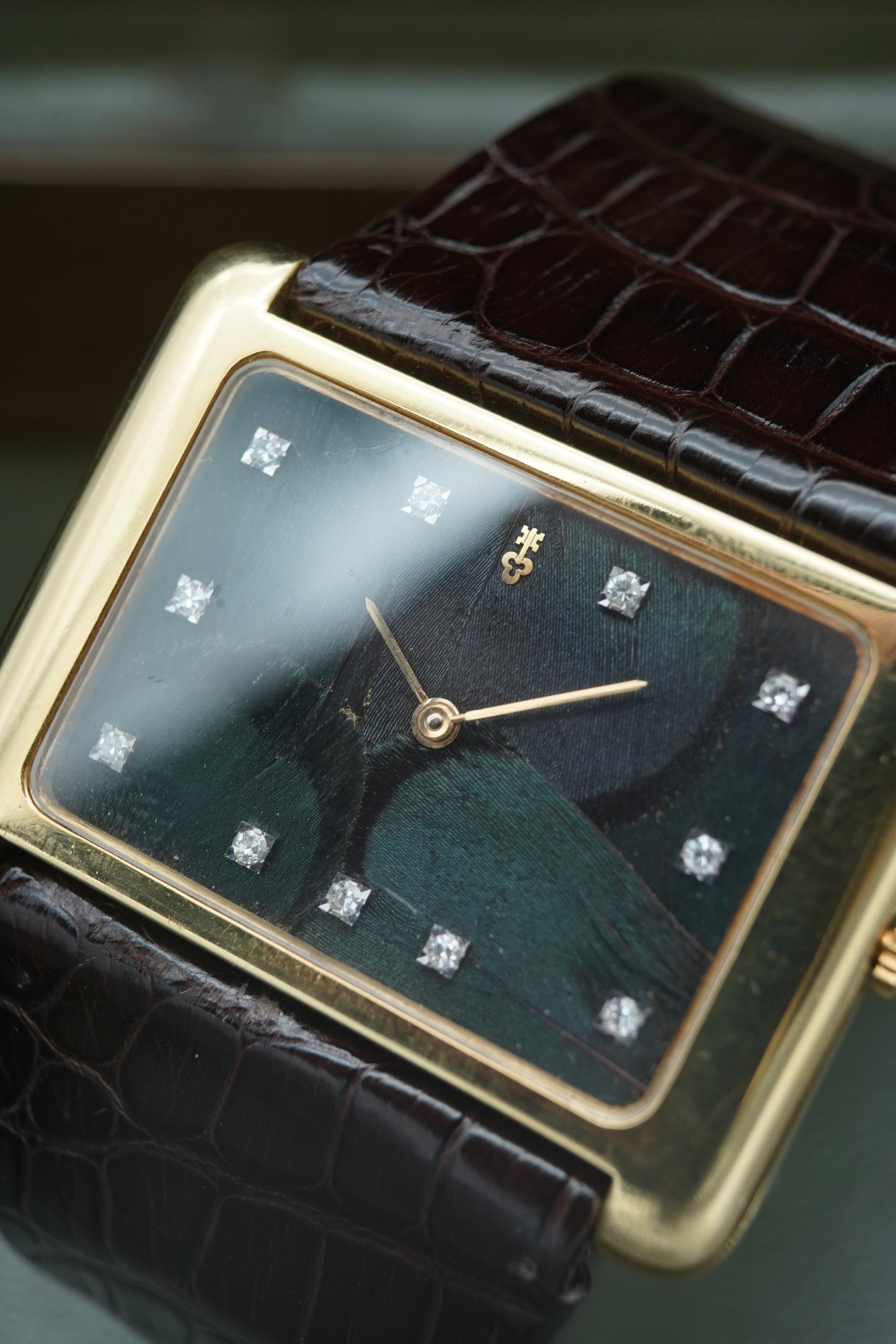 Corum Buckingham Feather with diamonds