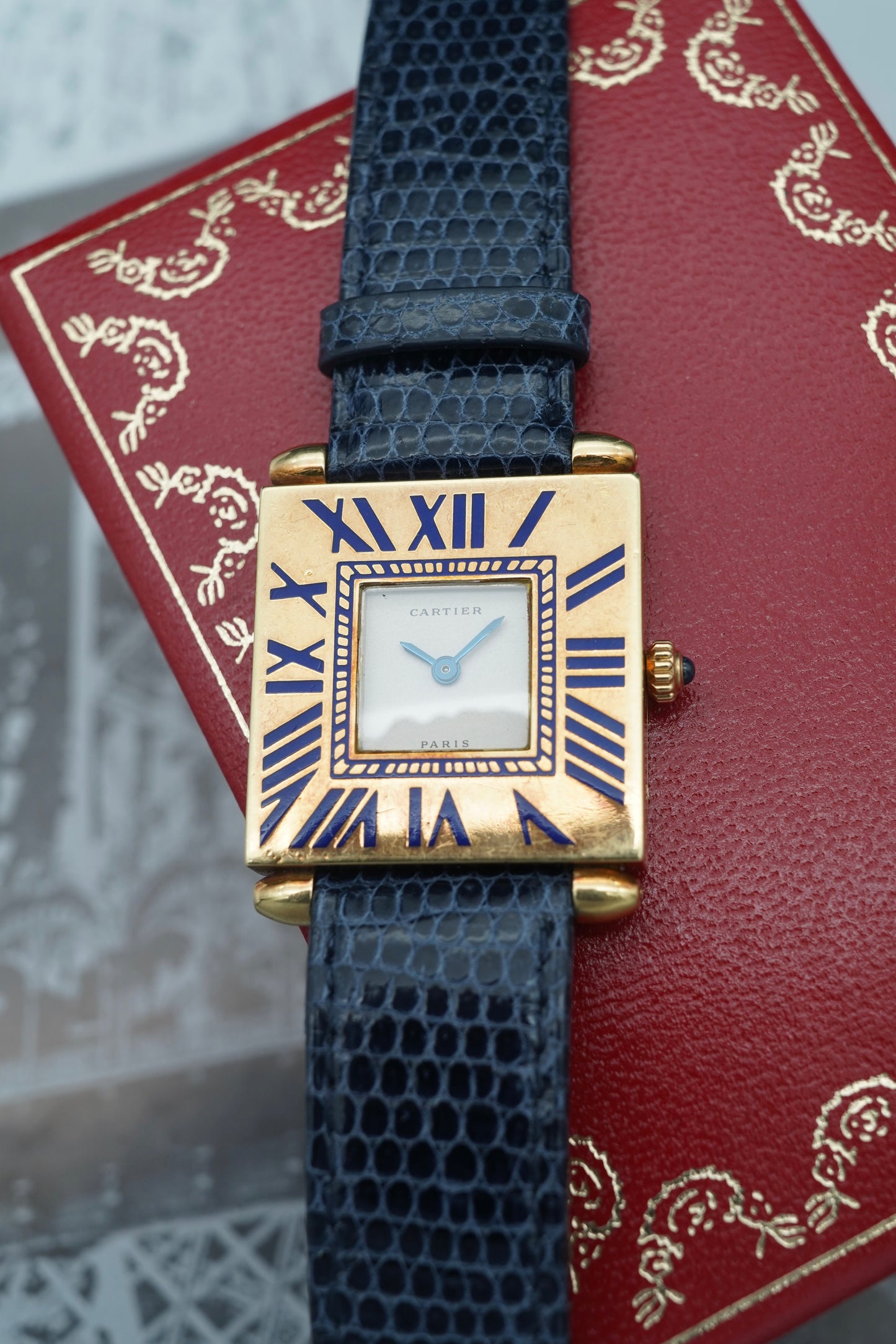 Cartier Tank Obus Yellow Gold Vintage Watch – Rare Roman Dial