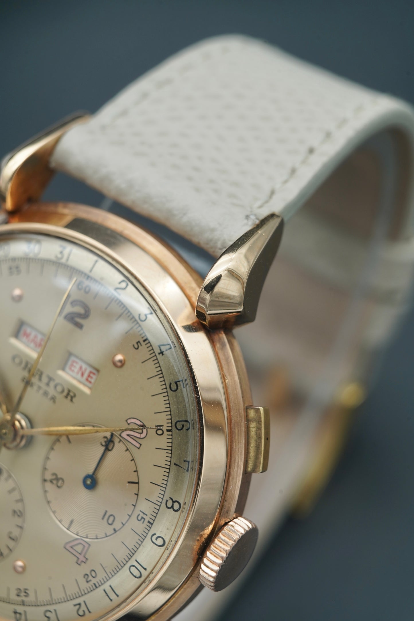 Orator Extra Chronograph Triple Date Valjoux 72C - Rose Gold