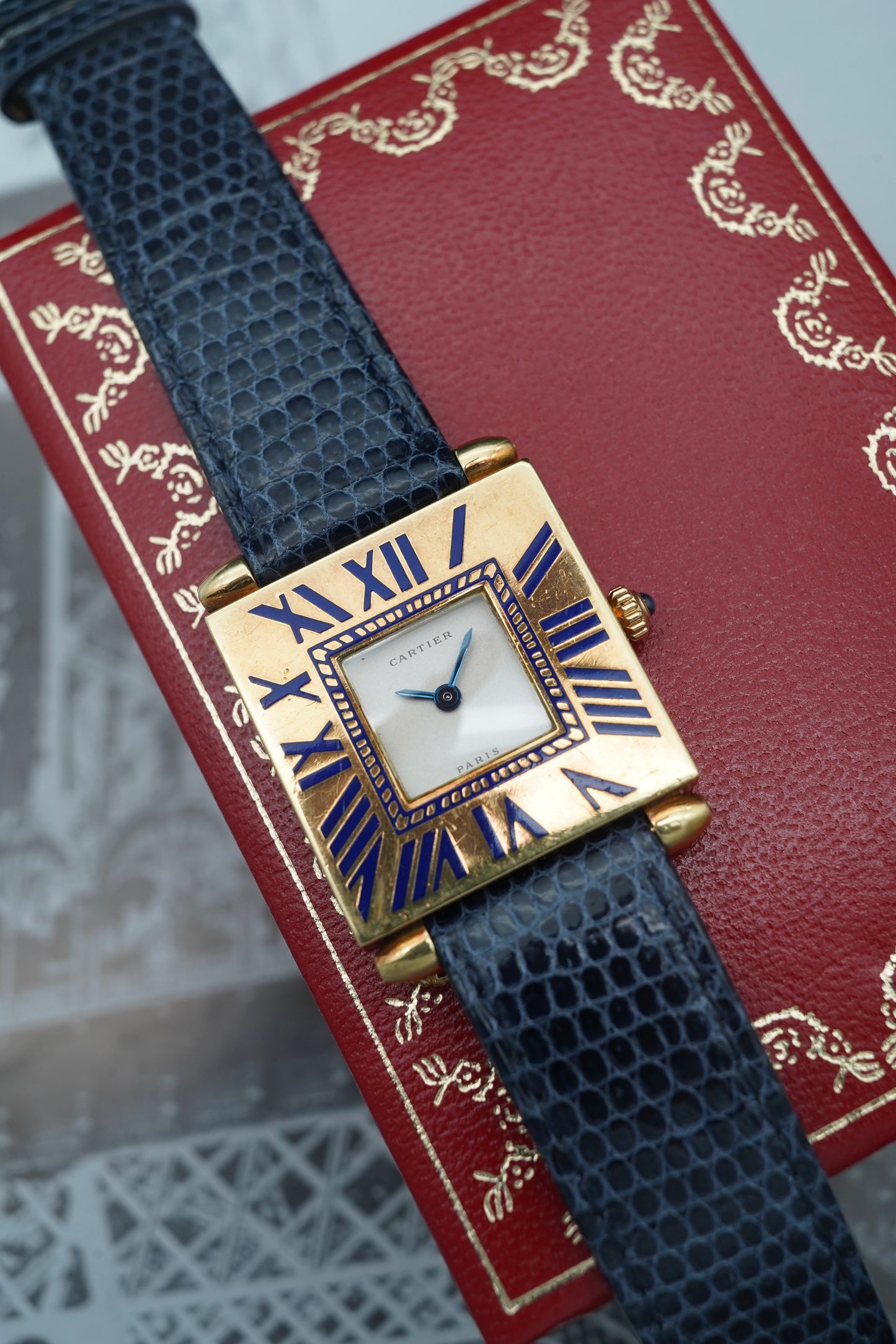 Cartier Tank Obus Yellow Gold Vintage Watch – Rare Roman Dial