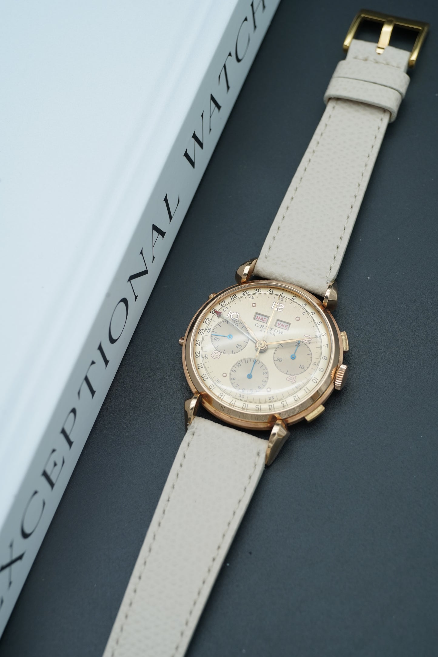 Orator Extra Chronograph Triple Date Valjoux 72C - Rose Gold