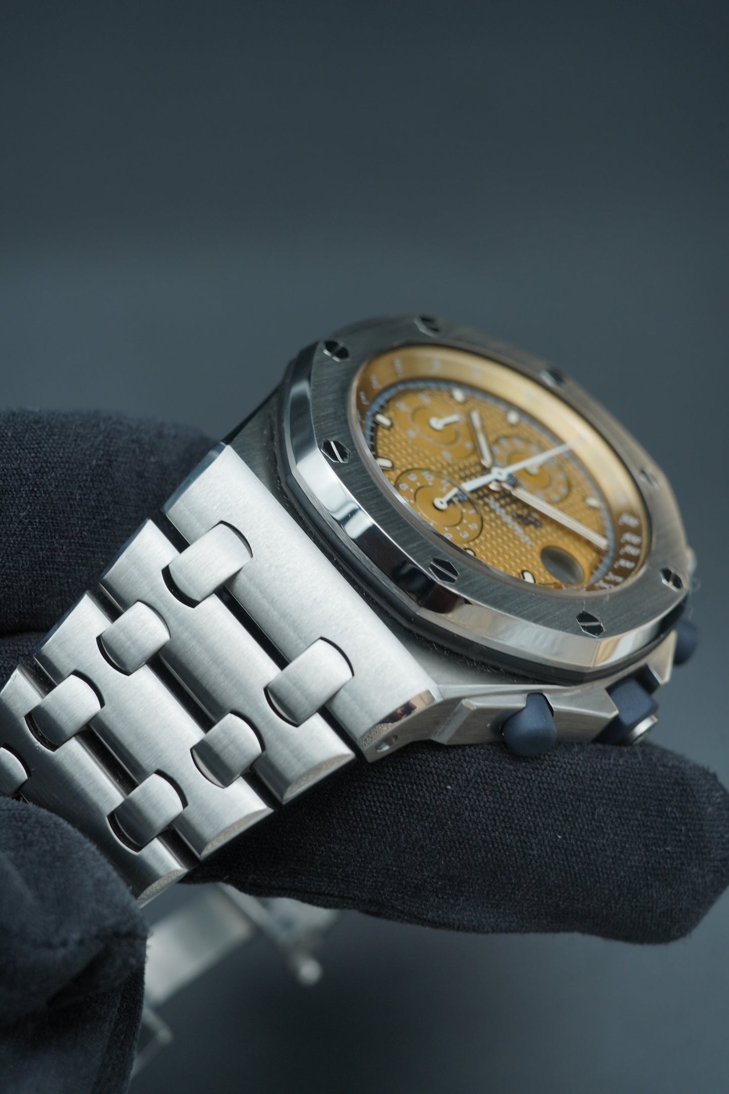 Audemars Piguet Royal Oak Offshore 25721ST Tropical