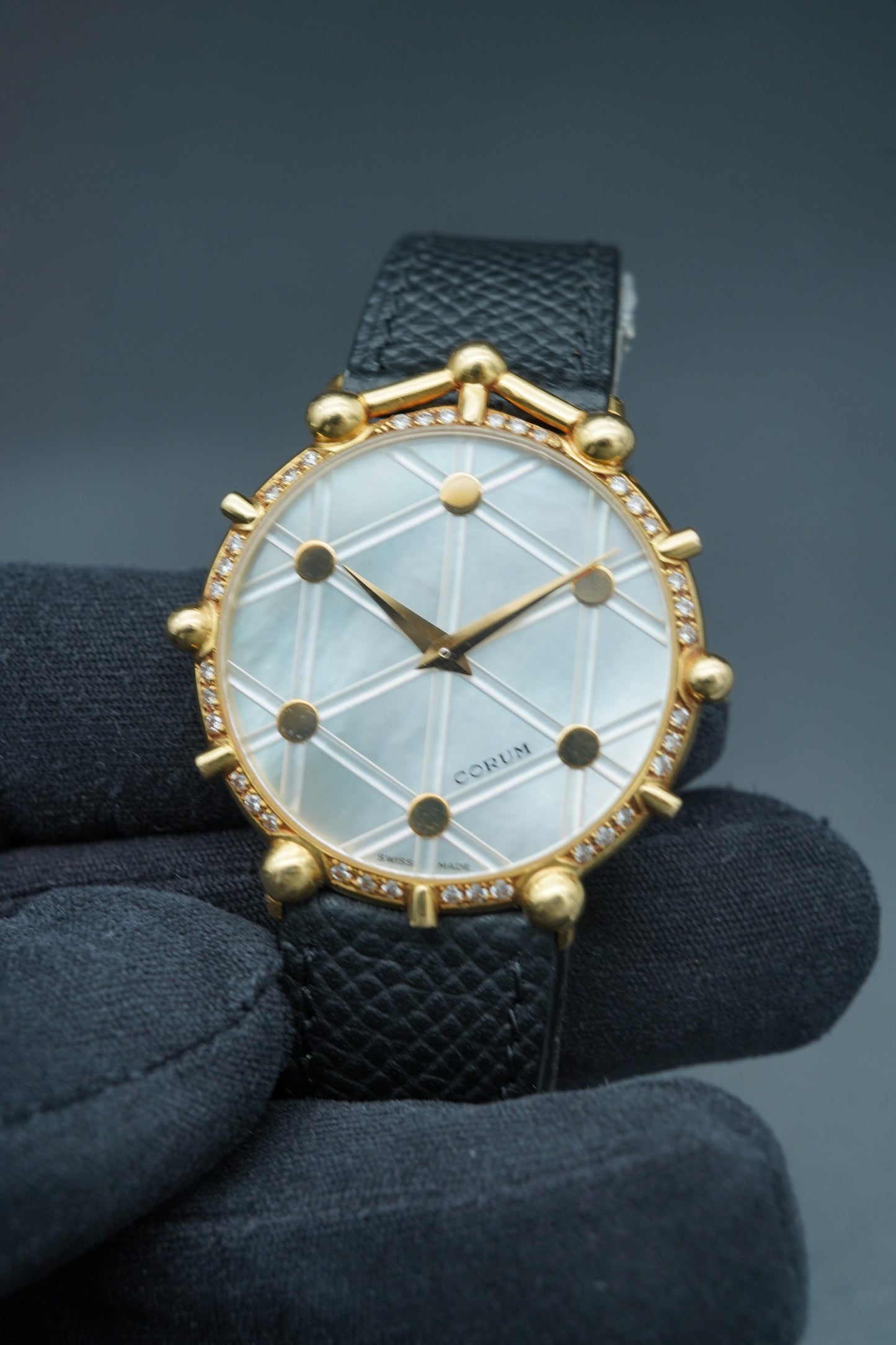 Corum Atomium MOP dial 50.320.65