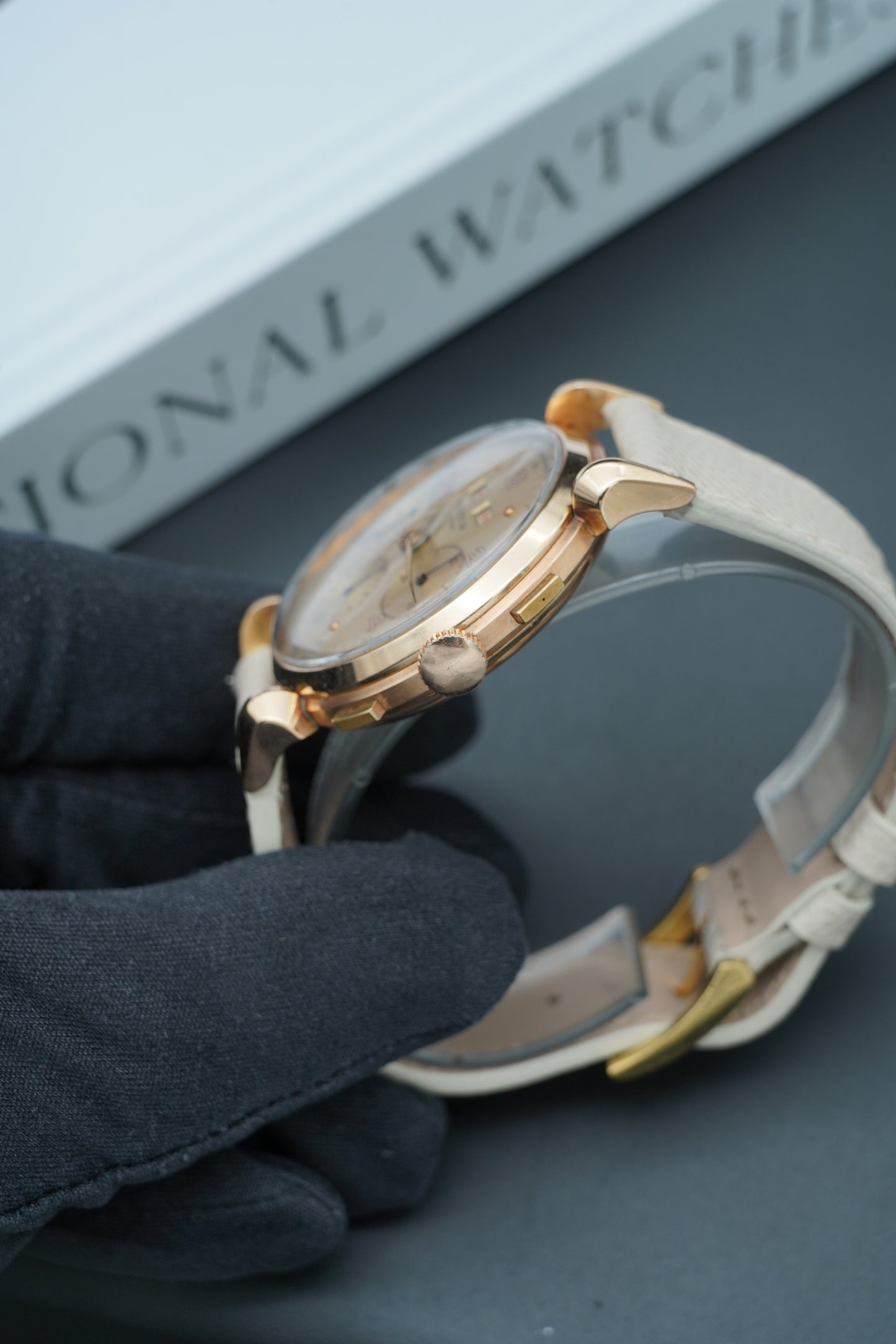 Orator Extra Chronograph Triple Date Valjoux 72C - Rose Gold