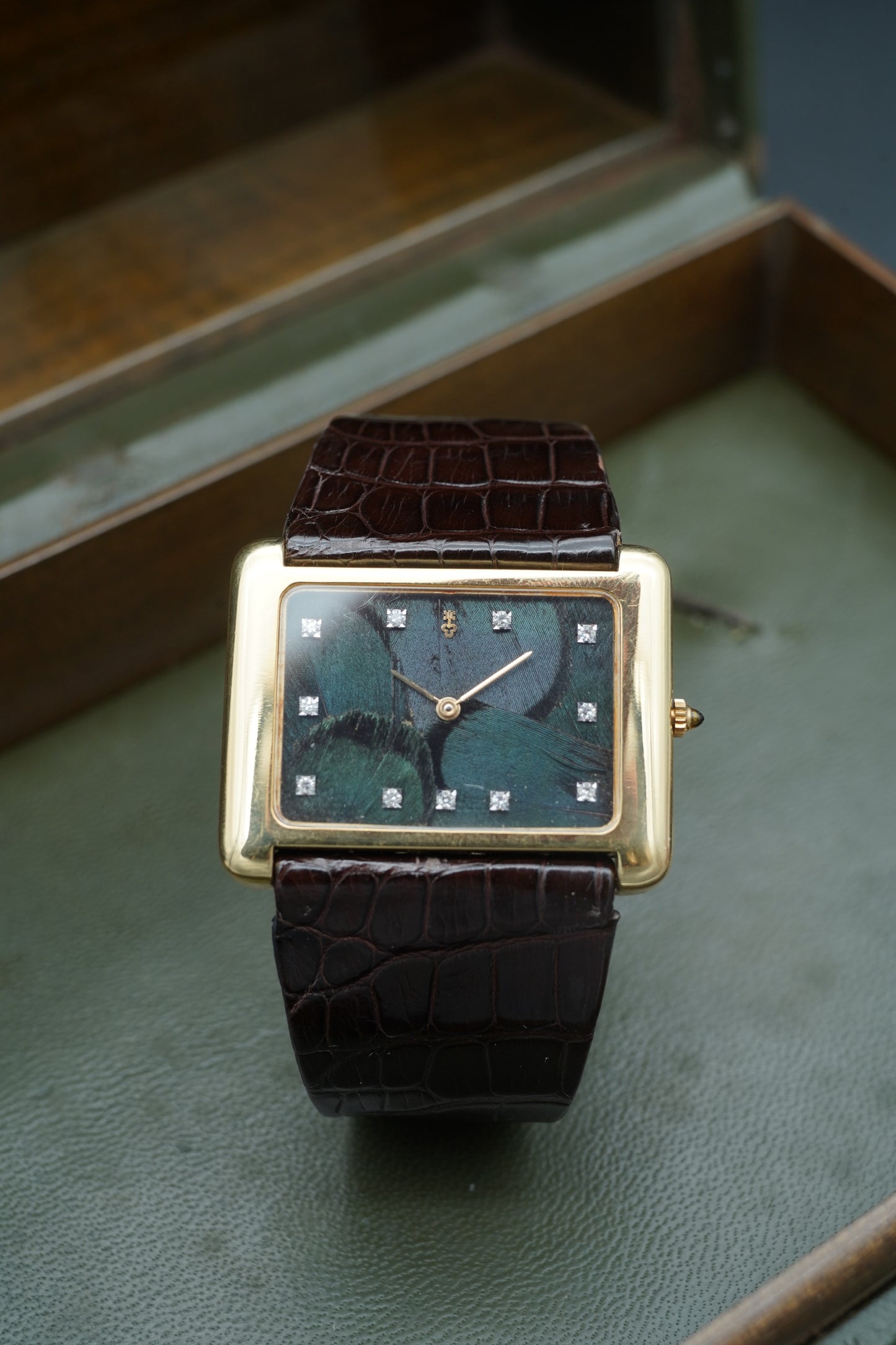 Corum Buckingham Feather with diamonds